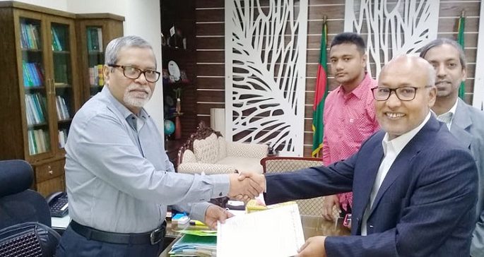 আগামী জাতীয় নির্বাচনে দূতাবাসের মাধ্যমে ভোট দেওয়ার দাবি প্রবাসীদের
