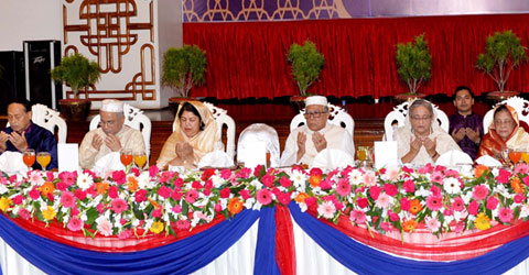 রাষ্ট্রপতির ইফতারে প্রধানমন্ত্রী