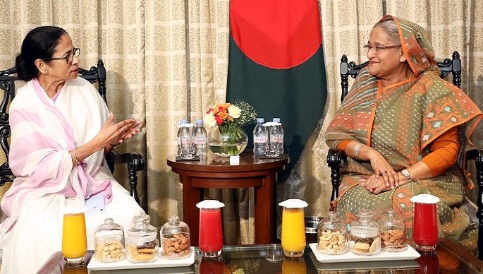 বৈঠক নিয়ে যে দাবি হাসিনা-মমতার
