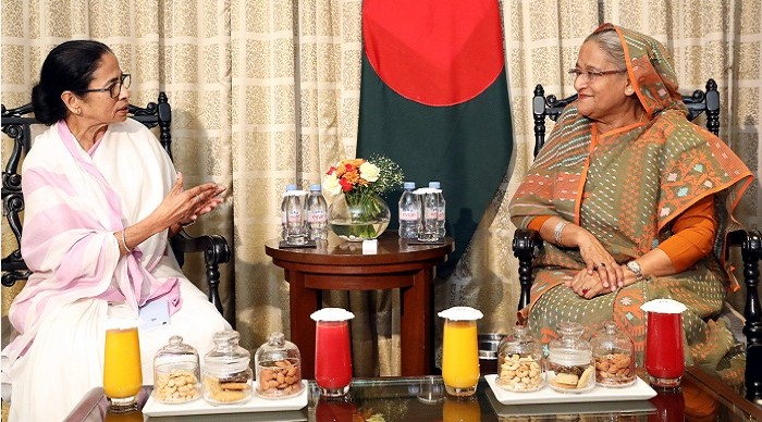 বৈঠক নিয়ে যে দাবি হাসিনা-মমতার