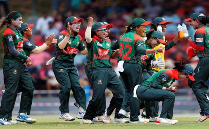 নেপালকে হারিয়ে শীর্ষে বাংলাদেশের মেয়েরা
