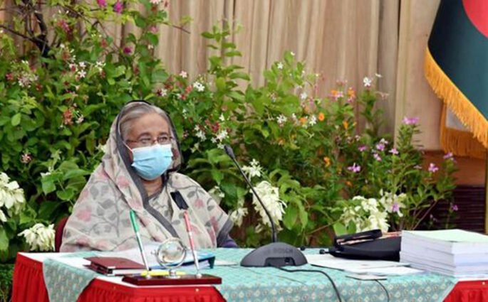 নদীর পাড়ে নির্মিত স্কুল-কলেজ-মাদ্রাসা অবিলম্বে সরিয়ে নিন