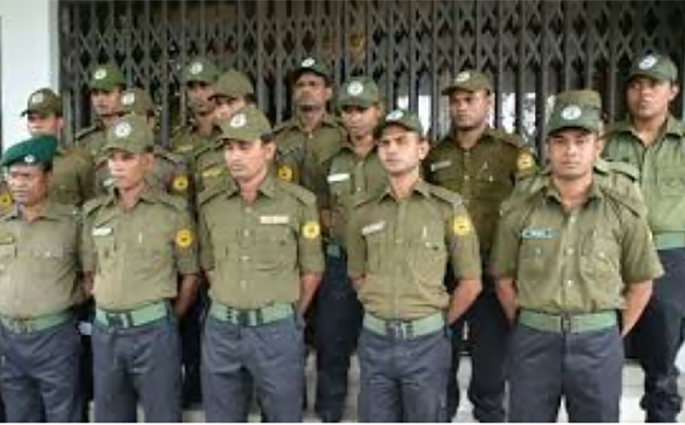 ইউএনওদের নিরাপত্তায় আনসার দিচ্ছে সরকার