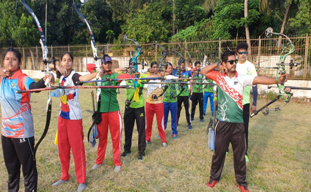 অলিম্পিয়ান শ্যামলীদের নিয়ে পুলিশের আর্চারি ক্লাব