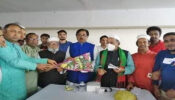 মৌলভীবাজার জেলা পরিষদের নবনির্বাচিত চেয়ারম্যান কে যুবলীগের ফুলেল শুভেচ্ছা