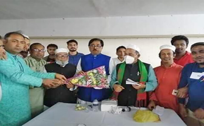 মৌলভীবাজার জেলা পরিষদের নবনির্বাচিত চেয়ারম্যান কে যুবলীগের ফুলেল শুভেচ্ছা
