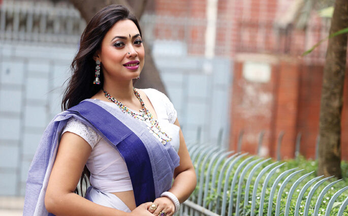 বইয়ের জন্য গান গাইলেন শানু
