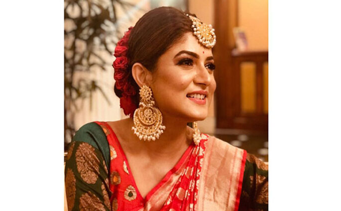 জমিদার বাড়ির বউ হলেন শ্রাবন্তী!