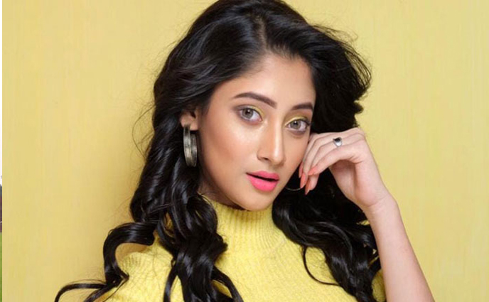 মোটা হয়ে গেলে সিনেমাই ছেড়ে দেবো: পূজা চেরি
