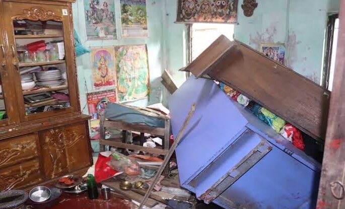 বালাগঞ্জে ভিটে থেকে উচ্ছেদ হওয়া এক সংখ্যালঘু পরিবারের মানবেতর জীবন যাপন