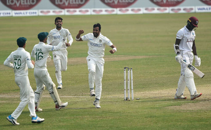 আস্থার প্রতিদান দিচ্ছেন রাহি, ফেরালেন মায়ার্সকে