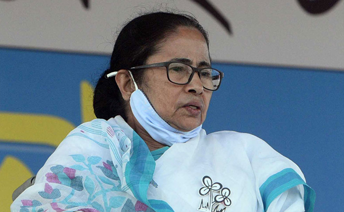 মমতা মনে করেন, তিনি একটা ‘গাধা’!