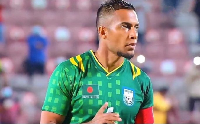ডেনমার্ক ফিরে গেলেন জামাল