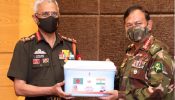 বাংলাদেশ সেনাবাহিনীকে ১ লাখ টিকা দিলেন ভারতের সেনাপ্রধান