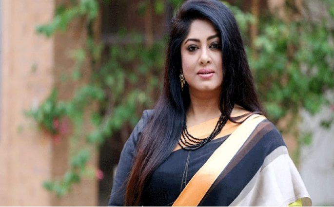 মৌসুমী করোনায় আক্রান্ত