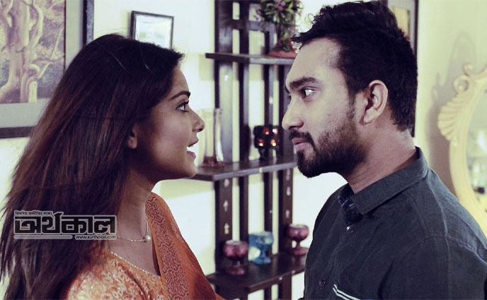 বাসররাতেই ঝামেলা শুরু হয় তাঁদের