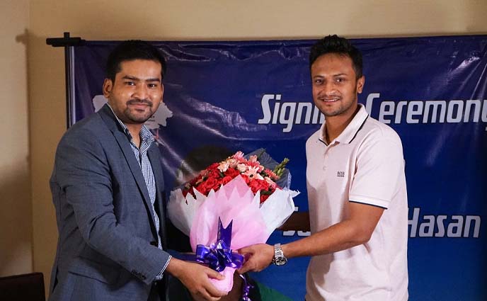 নিষেধাজ্ঞার মধ্যেই নতুন প্রতিষ্ঠানের সঙ্গে চুক্তি সাকিবের