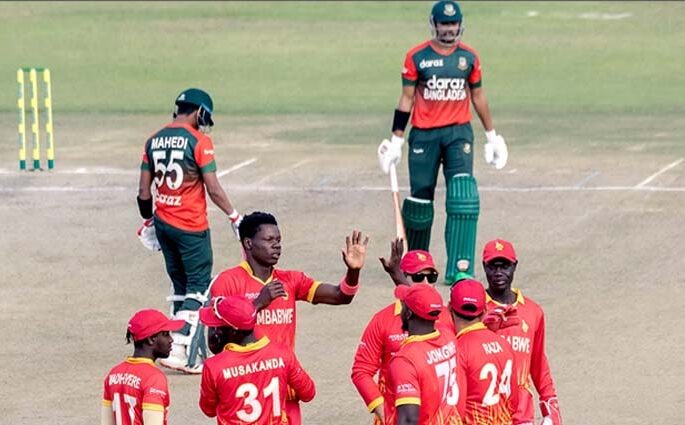 ৫৩ রানেই ৫ উইকেট নেই বাংলাদেশের
