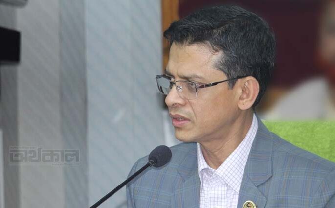 করোনা অনুকূলে আসলে, প্রথম সুযোগটুকু আমরা নেব :  শিক্ষা সচিব