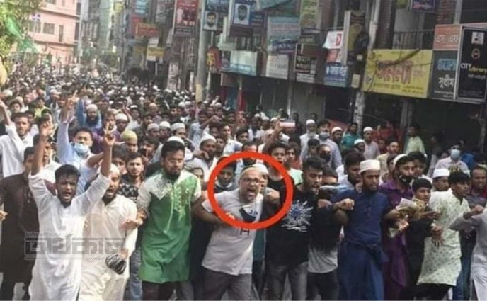 পূজামণ্ডপে হামলার ‘দায় স্বীকার’ যুব অধিকার পরিষদ নেতার
