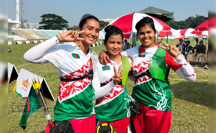 বাংলাদেশের প্রথম পদক আনলো মেয়েরা