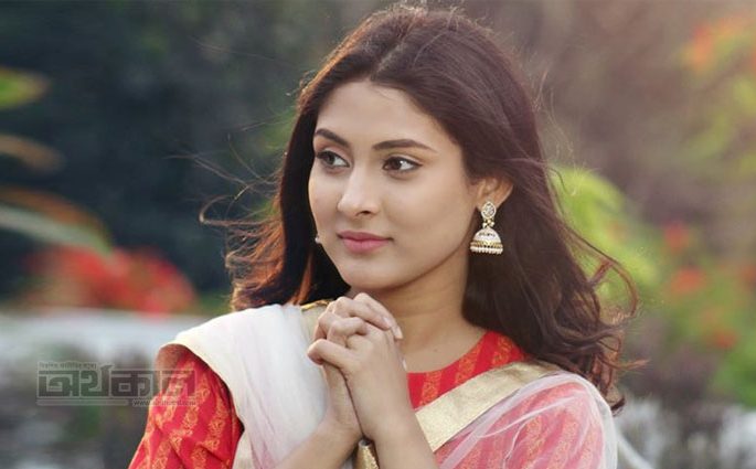 যে কারণে অভিনয় থেকে দূরে মেহজাবীন