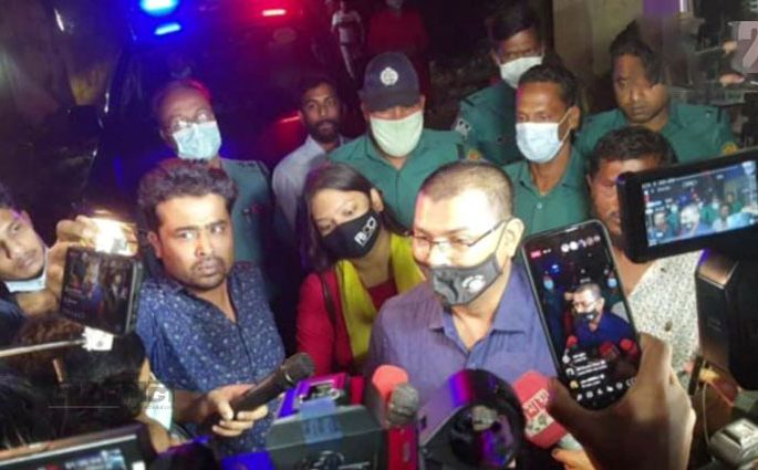 এফডিসিতে উত্তেজনা, পুলিশের অভিযান