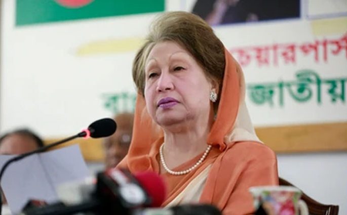 আগের শর্তেই বাড়লো খালেদার সাজা স্থগিতের মেয়াদ