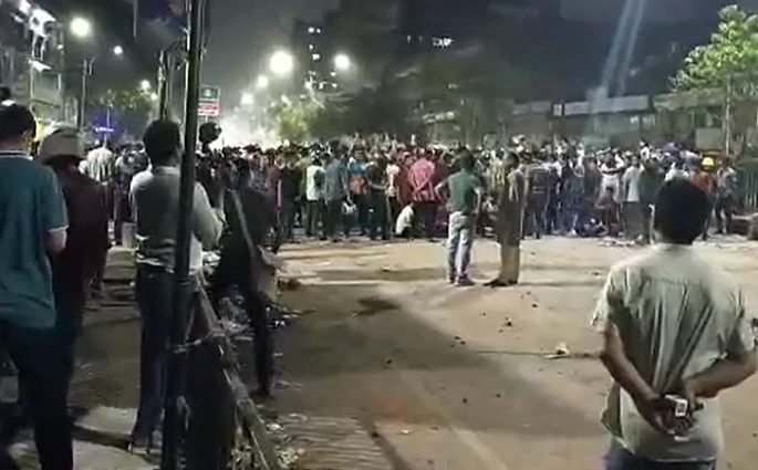 দোকান কর্মচারীদের হয়ে সংঘর্ষে জড়ানো তিন শিক্ষার্থী চিহ্নিত