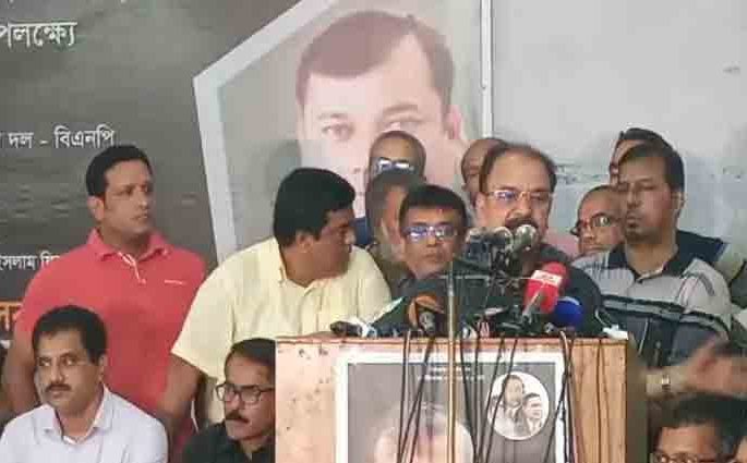 এই সরকারের উন্নতি, ঘরে ঘরে মোমবাতি