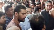 মানসিকভাবে ভেঙে পড়লে হবে না, হিন্দুদের উদ্দেশ্যে মাশরাফি