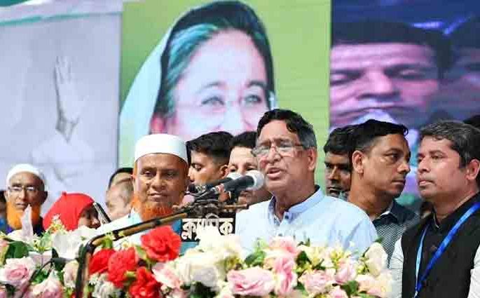 ধাক্কা দিয়ে সরকারকে সরাতে পারবে না বিএনপি