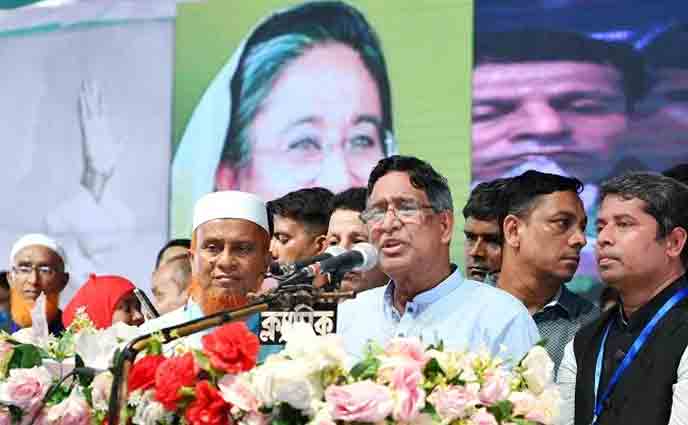 ধাক্কা দিয়ে সরকারকে সরাতে পারবে না বিএনপি