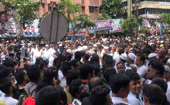 নুরে আলমের জানাজা অনুষ্ঠিত, ভোলার পথে মরদেহ