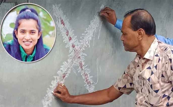 সাফ জয়ী মাসুরার ঘর থেকে লাল ক্রস চিহ্ন মুছে দিলেন জেলা প্রশাসক