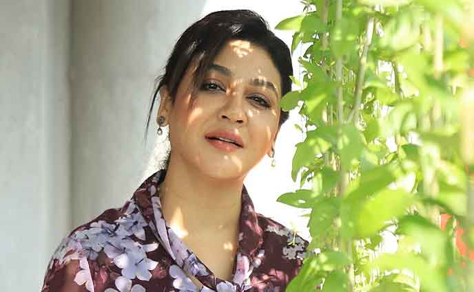 ‘আপা, জীবনের সদকা দিয়ে দিয়েন’