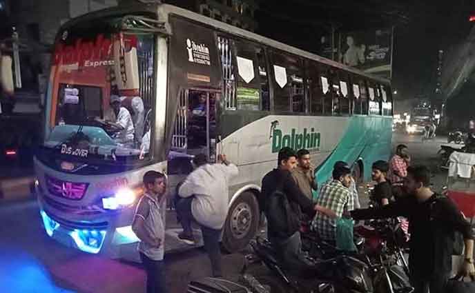 খুলনায় বাস লঞ্চ ট্রলার চালু