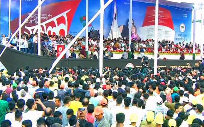 বিএনপি যতই লাফালাফি করুক তাদের সঙ্গে জনগণ নেই: স্বরাষ্ট্রমন্ত্রী