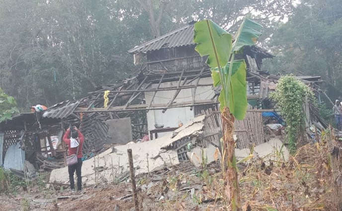 পশ্চিমবঙ্গে তৃণমূল নেতার বাড়িতে বোমা বিস্ফোরণে নিহত ৩
