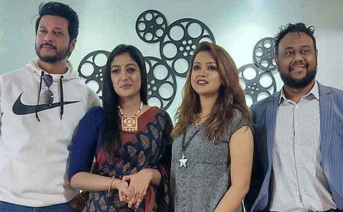আরেক মমর অভিষেক, ভিন্ন ইমনকে দেখা