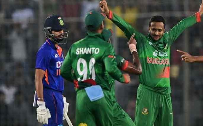 শুরুতে ভারতের তিন উইকেট নিল টাইগাররা