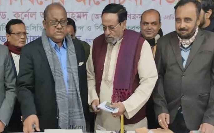 সরকারের পতন এখন সময়ের ব্যাপার মাত্র: কর্নেল অলি