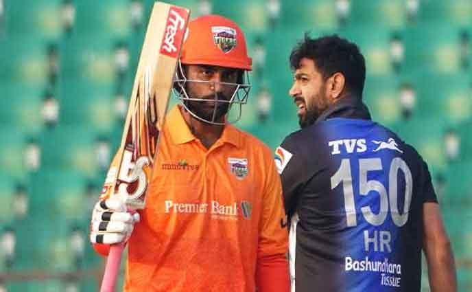 ওয়াহাবের বোলিংয়ে, তামিমের ব্যাটিংয়ে প্রথম জয় খুলনার