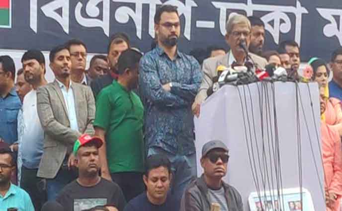 হিরো আলমের কাছেও অসহায় আওয়ামী লীগ: মির্জা ফখরুল