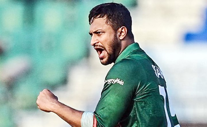 চোখের চিকিৎসার জন্য লন্ডন যাচ্ছেন সাকিব