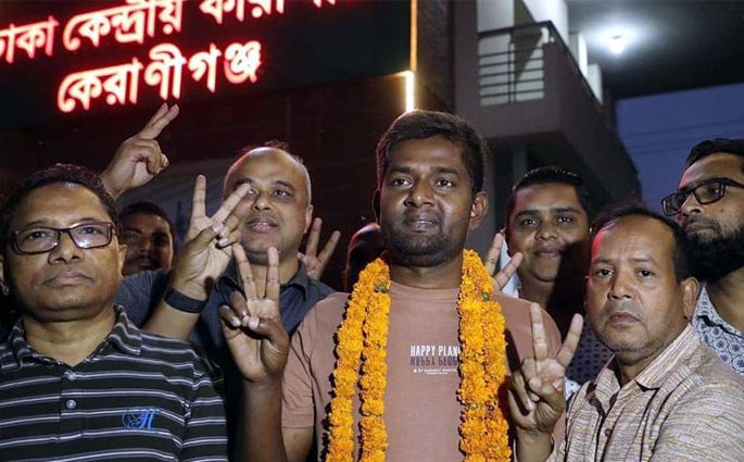 কারামুক্ত হলেন সাংবাদিক শামসুজ্জামান