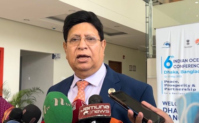 যুক্তরাষ্ট্রের ভিসা নীতি প্রধানমন্ত্রীর প্রতিশ্রুতির প্রতি সমর্থনমূলক : মোমেন