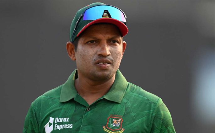 ব্যাটিংয়ে বাংলাদেশ, রনি-মৃত্যুঞ্জয়ের অভিষেক