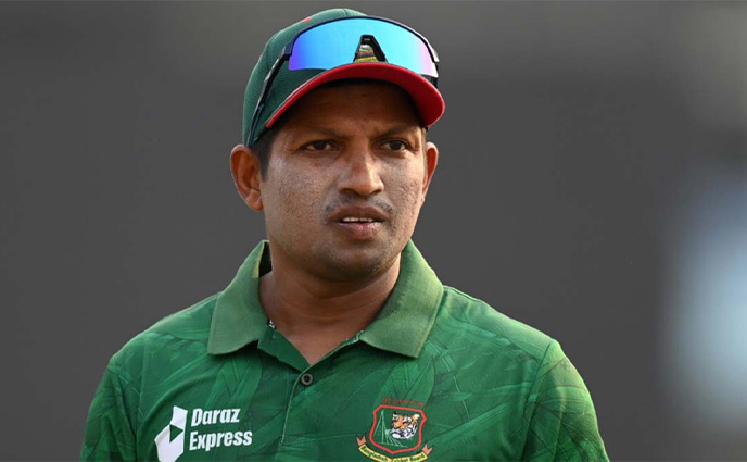 ব্যাটিংয়ে বাংলাদেশ, রনি-মৃত্যুঞ্জয়ের অভিষেক