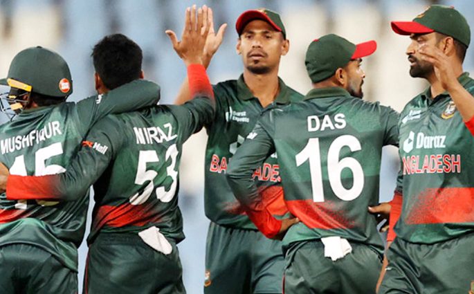 সেরা তিনে থেকেও সন্তুষ্ট নন তামিম
